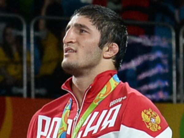 Украина призвала МОК проверить двукратного олимпийского чемпиона Садулаева