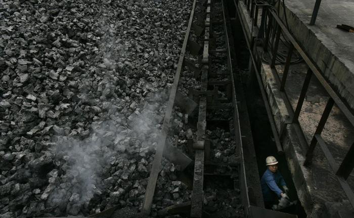 Импорт российского угля Китаем в начале года резко сократился